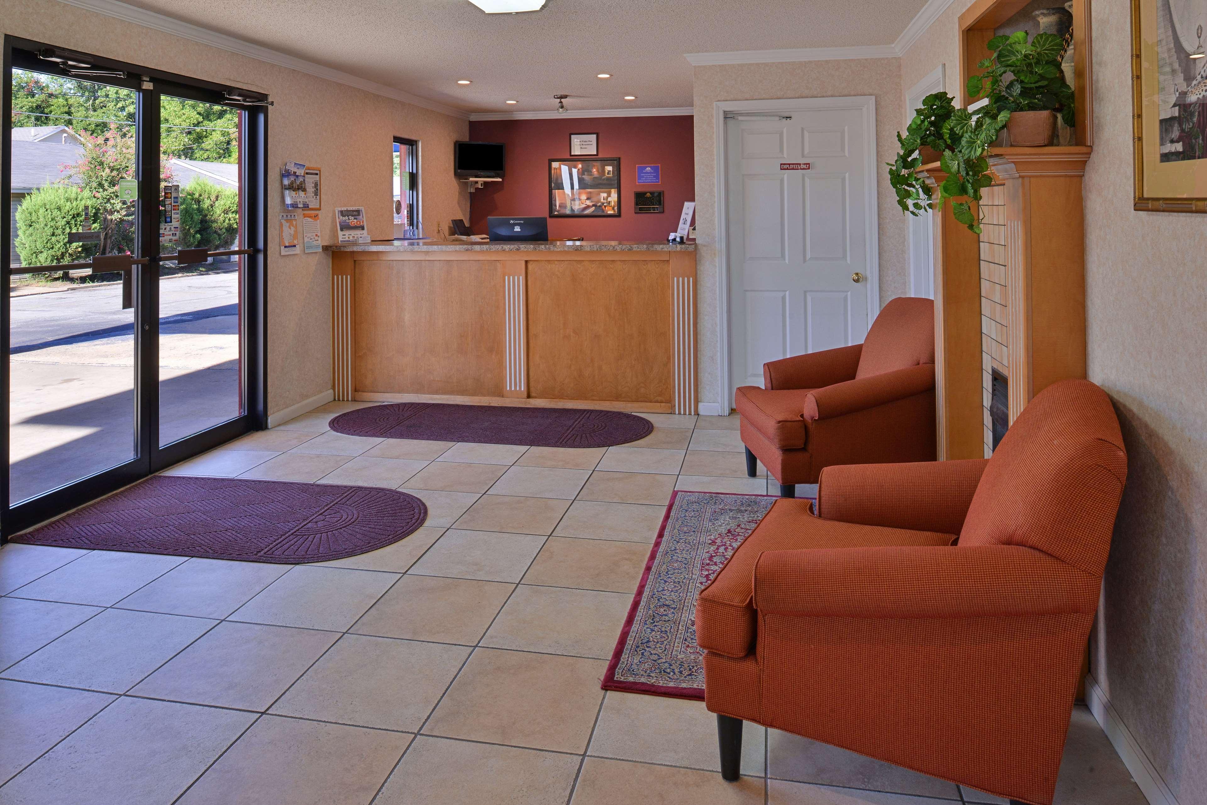 Americas Best Value Inn And Suites Blytheville Exteriör bild