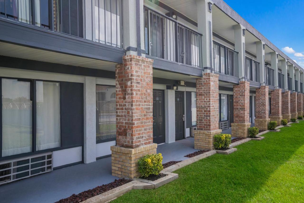 Americas Best Value Inn And Suites Blytheville Exteriör bild